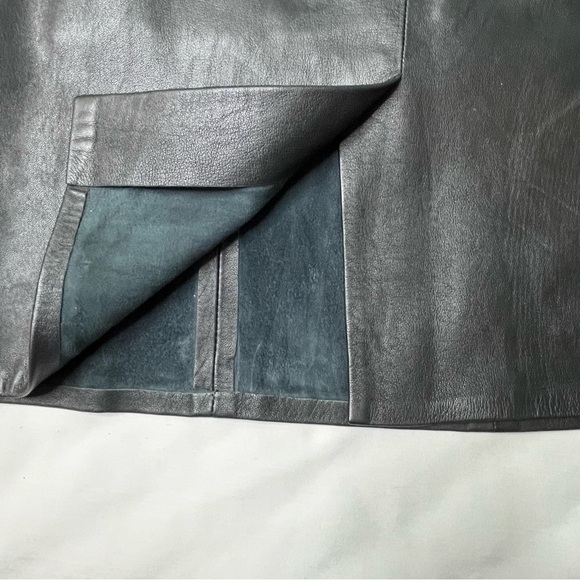 Black Leather Skirt by Images. Size 10 - Picture 8 of 14